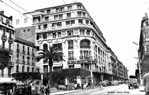 831- Alger - Place d'Isly